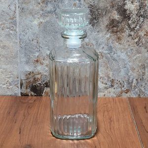 VTG Clear Glass Decanter With Glass Plastic Corked Top